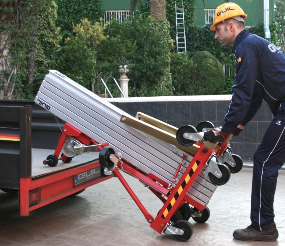 Material Lifter with Auto Brake Winch by GUIL Utility Lifters